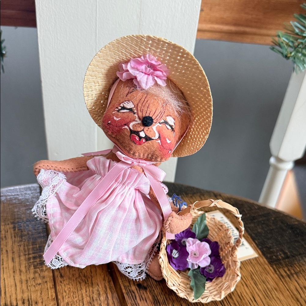 Vintage Adorable Garden Club Mouse Annalee 1995